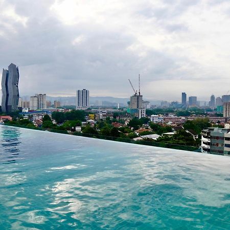 Infinite Pool! Room In Kuala Lumpur Exterior photo
