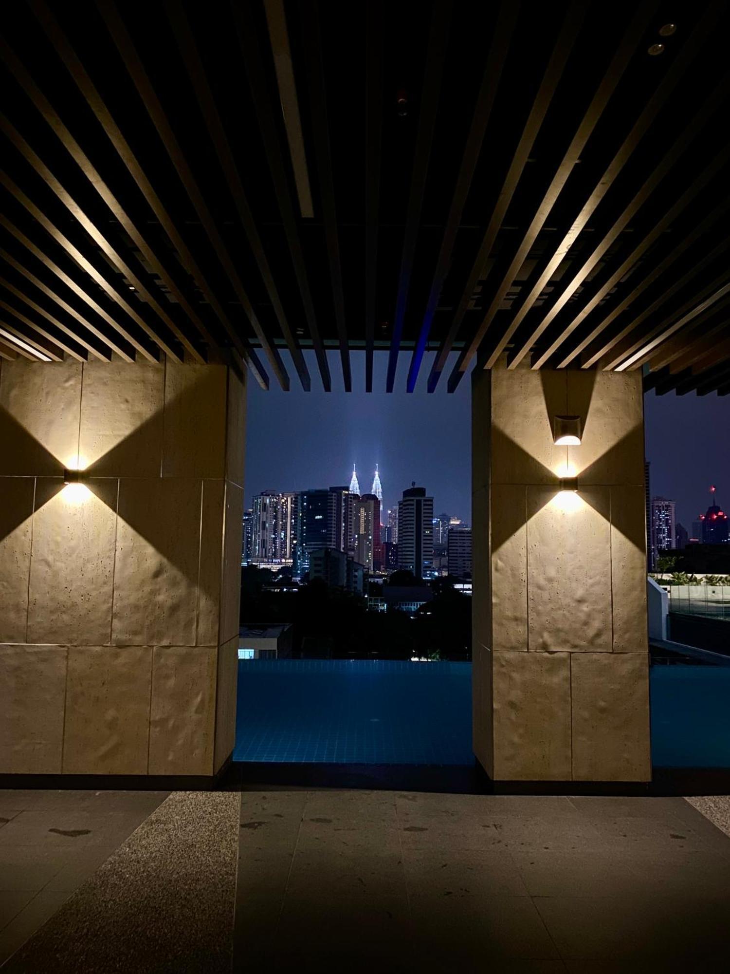 Infinite Pool! Room In Kuala Lumpur Exterior photo